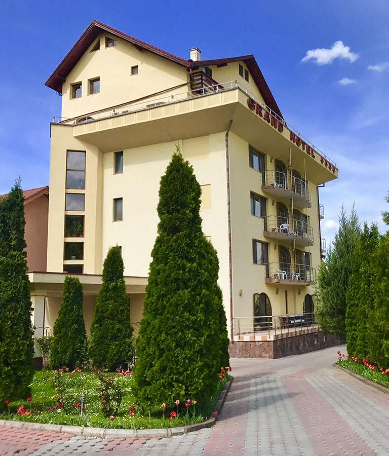 Grand Hotel Brasov | Cazare Brasov | Hotel Brasov | Cazare la munte | Cazare la Hotel Brasov | Rezervari la hotel Brasov